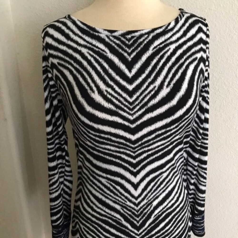 CLOSET CLOSING WAS $30 Michael Kors dress - Picture 2 of 5